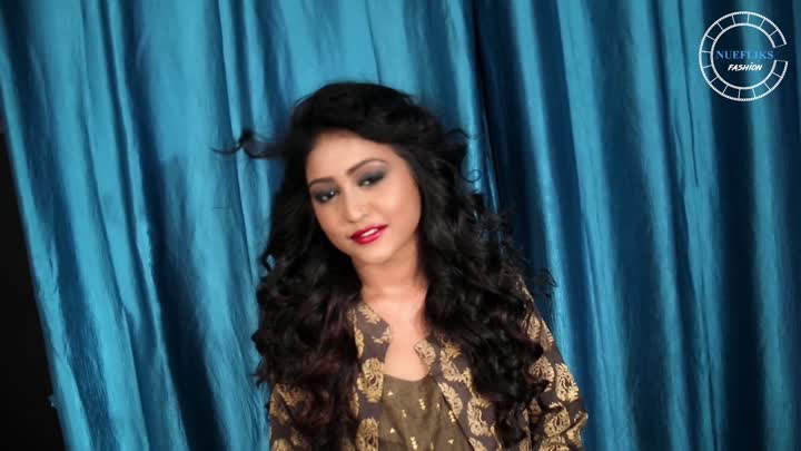 Screenshot Of Riya Fashion Shoot (2021) Hindi Nuefliks Saree Fashion